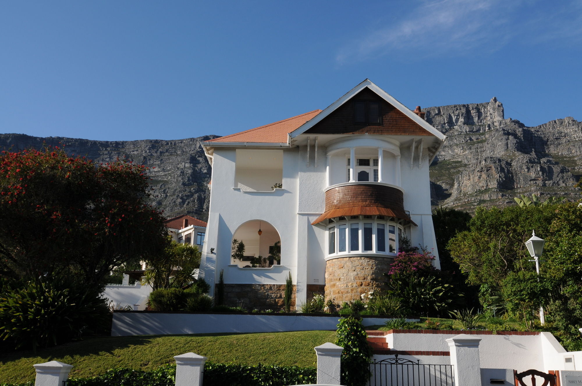 Abbey Manor Luxury Guesthouse Kaapstad Buitenkant foto